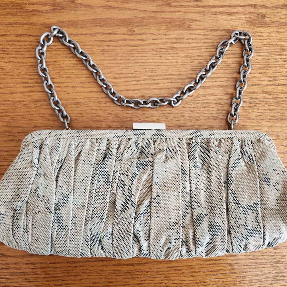 DANIER SMALL SNAKE SKIN IMITATION LEATHER CLUTCH HAND BAG. - Picture 2 of 7